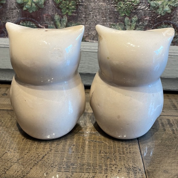 Vintage Owl salt & pepper shakers 4” - Picture 2 of 7